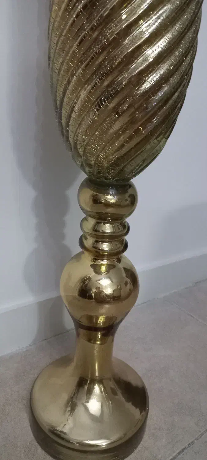 گلدان کنار سالنی شیک ارتفاع ۸۳ سانتیمتر|صنایع دستی و سایر لوازم تزئینی|کرج, باغستان|دیوار