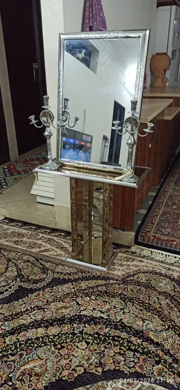 آینه و شمعدان|آینه|نیشابور, شهرآرا|دیوار