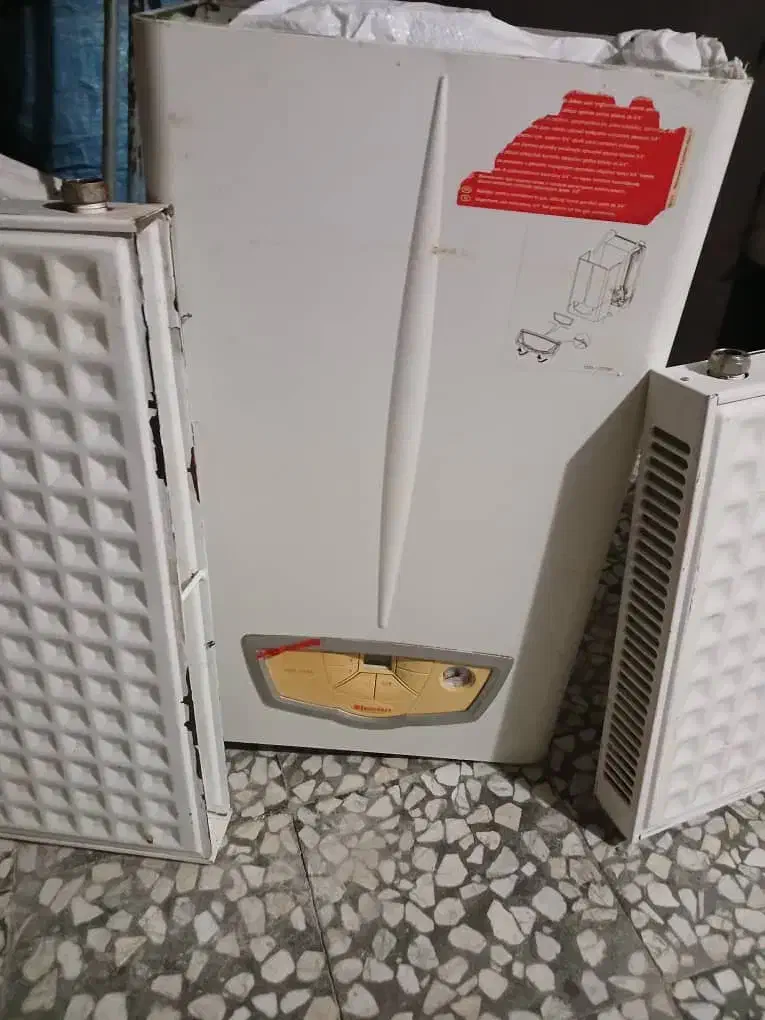 پکیج گرمایشی با رادیاتور|آبگرمکن، پکیج، شوفاژ|رشت, دیانتی|دیوار