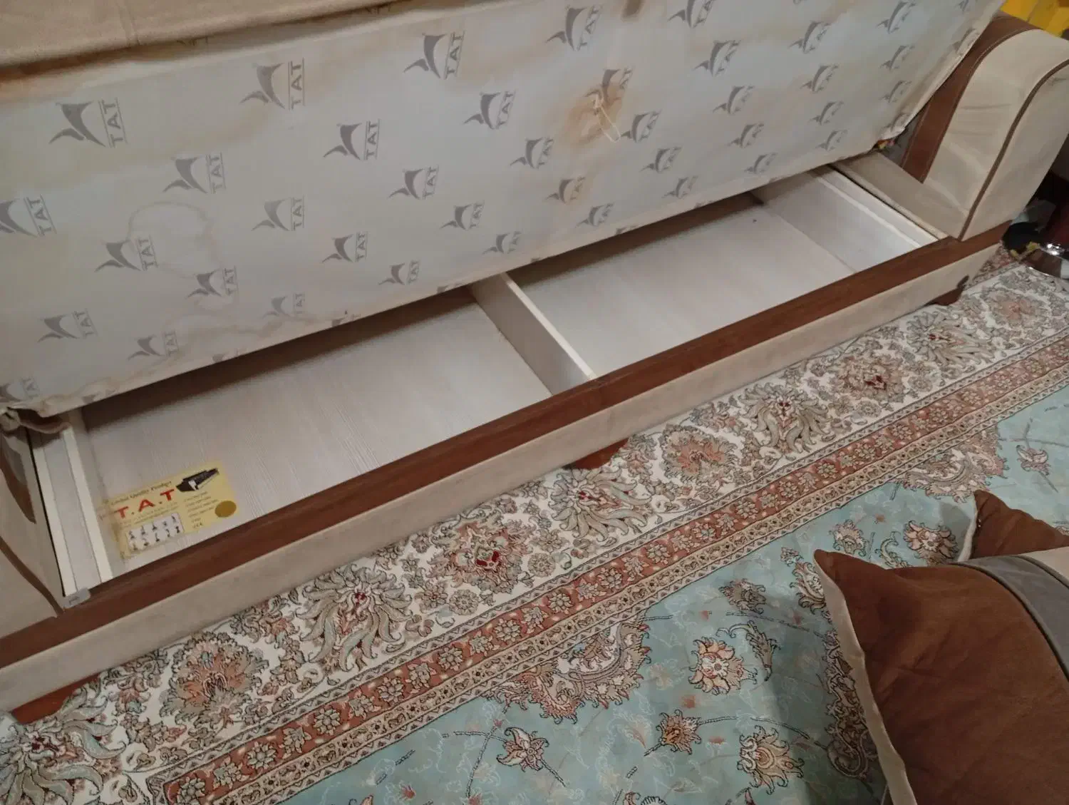 مبل تات تخت خواب شو ۷نفره|مبلمان خانگی و میز عسلی|تهران, اختیاریه|دیوار