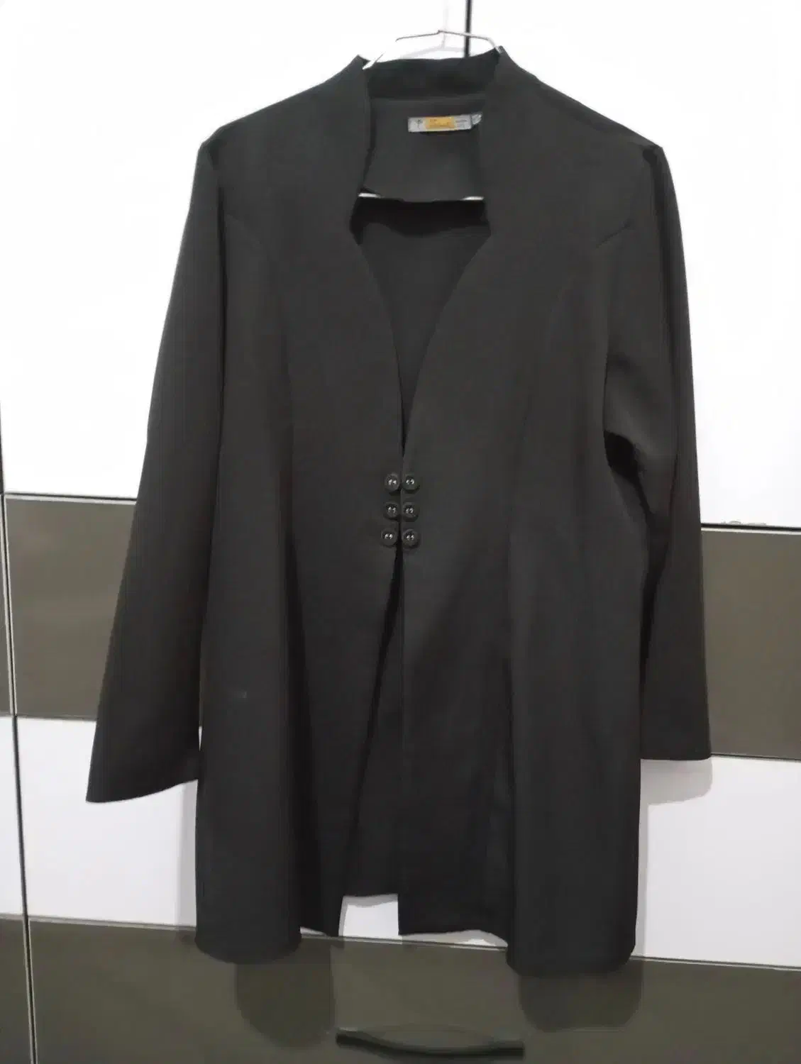 لباس|لباس|فامنین, |دیوار