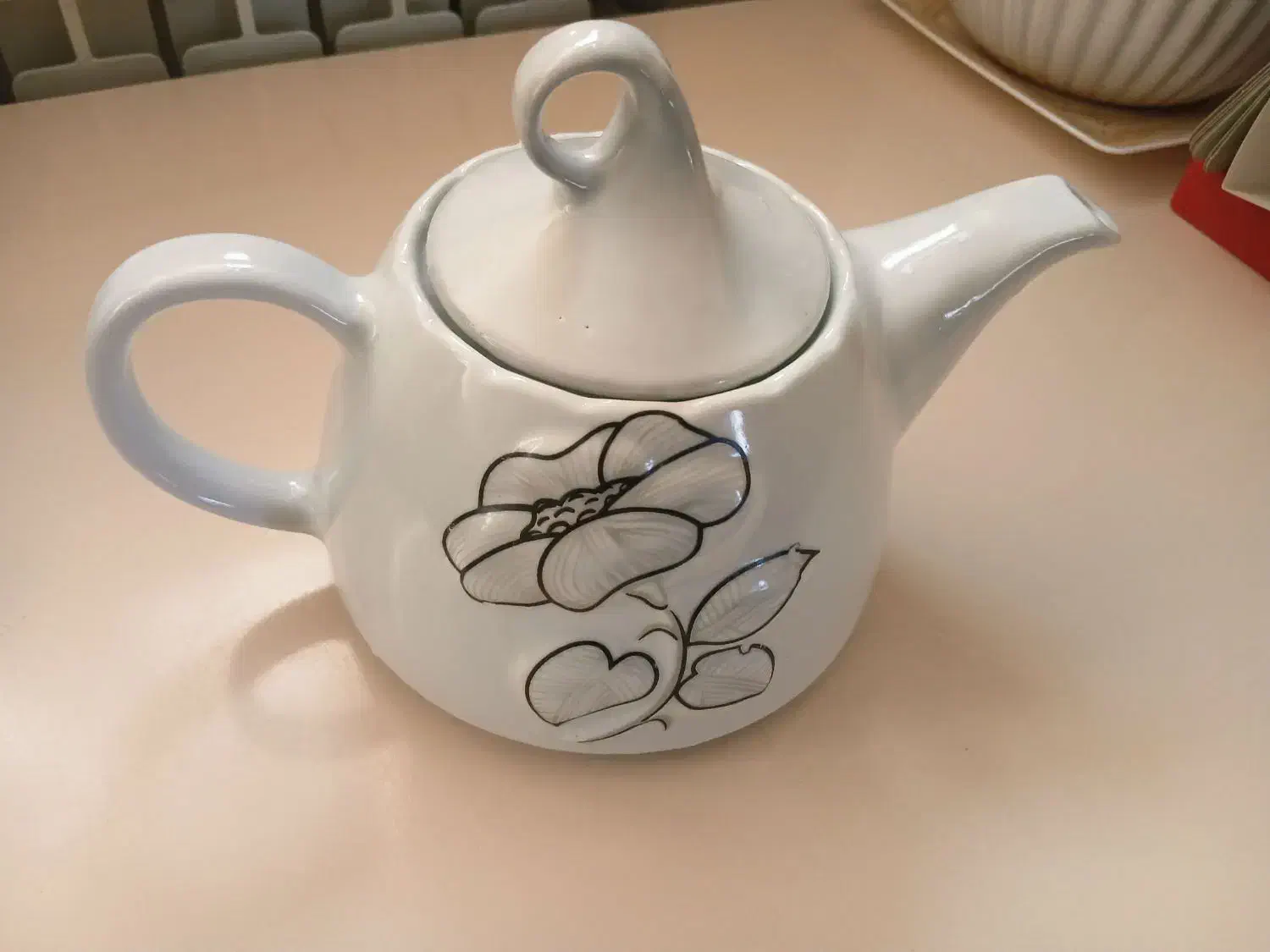 قوری نو|قوری، کتری، قهوه‌ساز دستی|شیراز, سینما سعدی|دیوار