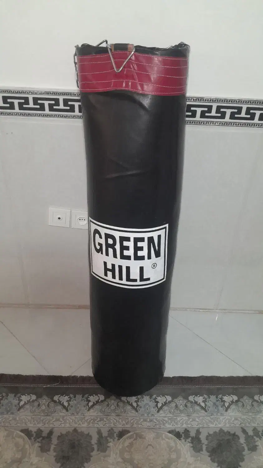 کیسه بوکس حرفه ای  نو|تجهیزات ورزشی|هرسین, |دیوار