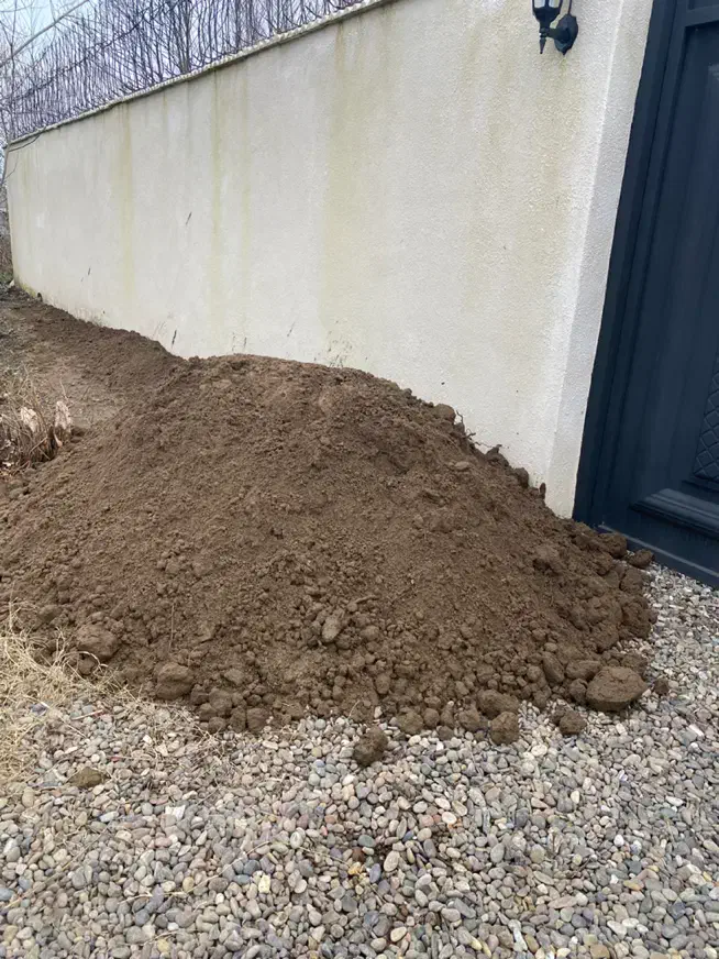 خاک باغچه|خدمات باغبانی و درختکاری|رشت, آب و برق|دیوار