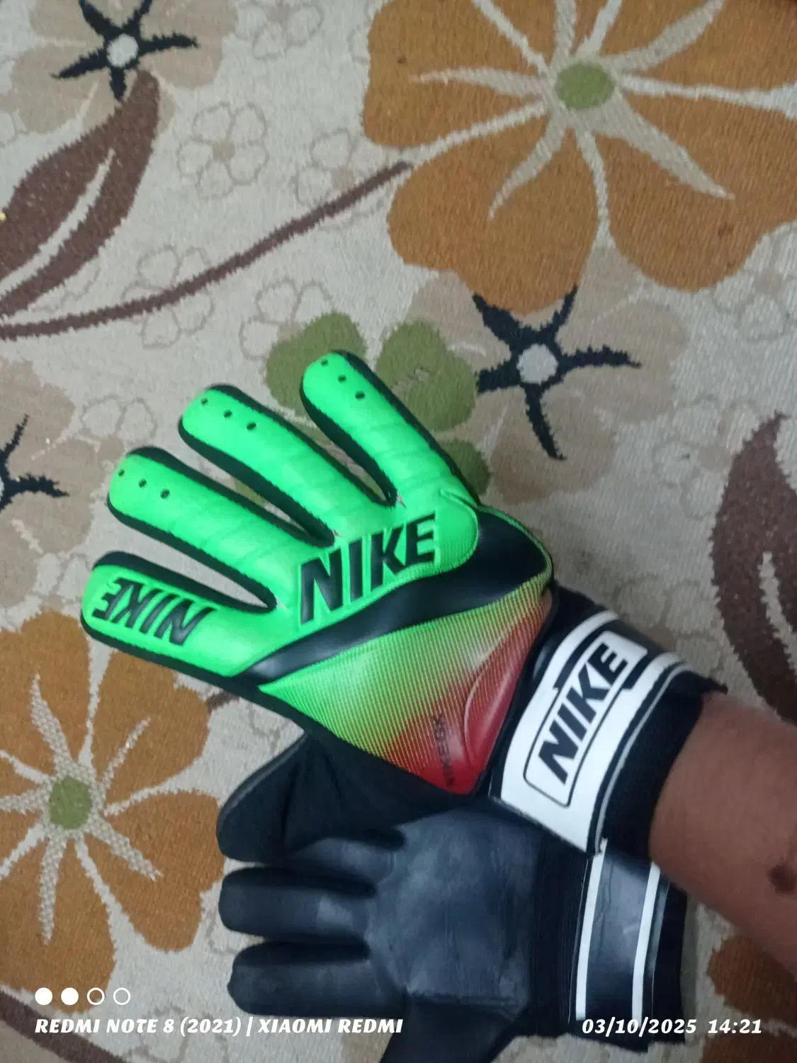 دستکش دروازه بانی گلری با تخفیف|تجهیزات ورزشی|مشهد, شهید مطهری|دیوار