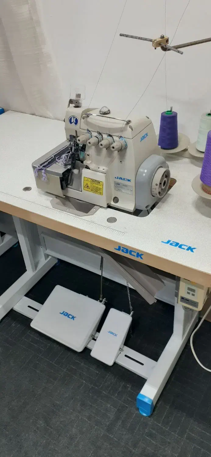 فروشگاه چرخ ایران-سردوز صنعتی ۴ نخ جک بیصدا|چرخ خیاطی و ریسندگی|رشت, لاکان شهر|دیوار