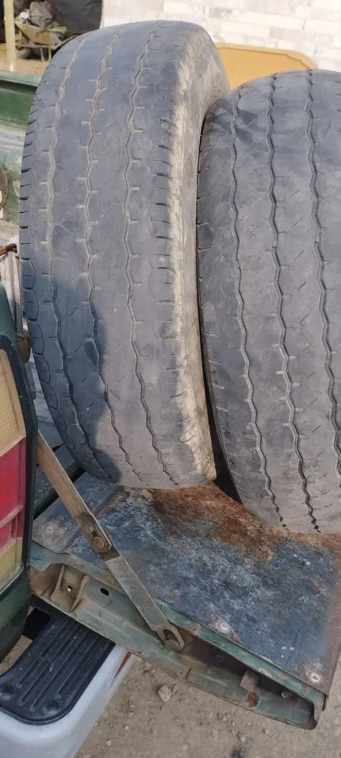 دوحلقه لاستیک مزدا وانت دور سفید سالم|قطعات یدکی و لوازم جانبی|ضیابر, |دیوار