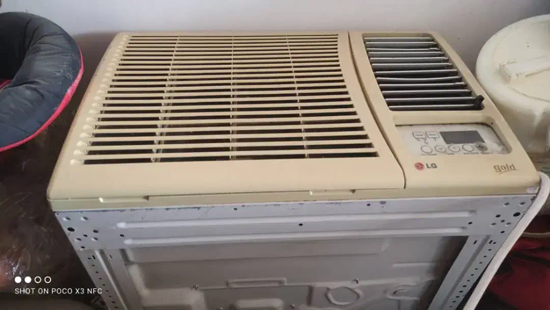 کولرپنجره‌ای‌الجی|کولر گازی و فن‌کوئل|رشت, گلباغ نماز|دیوار