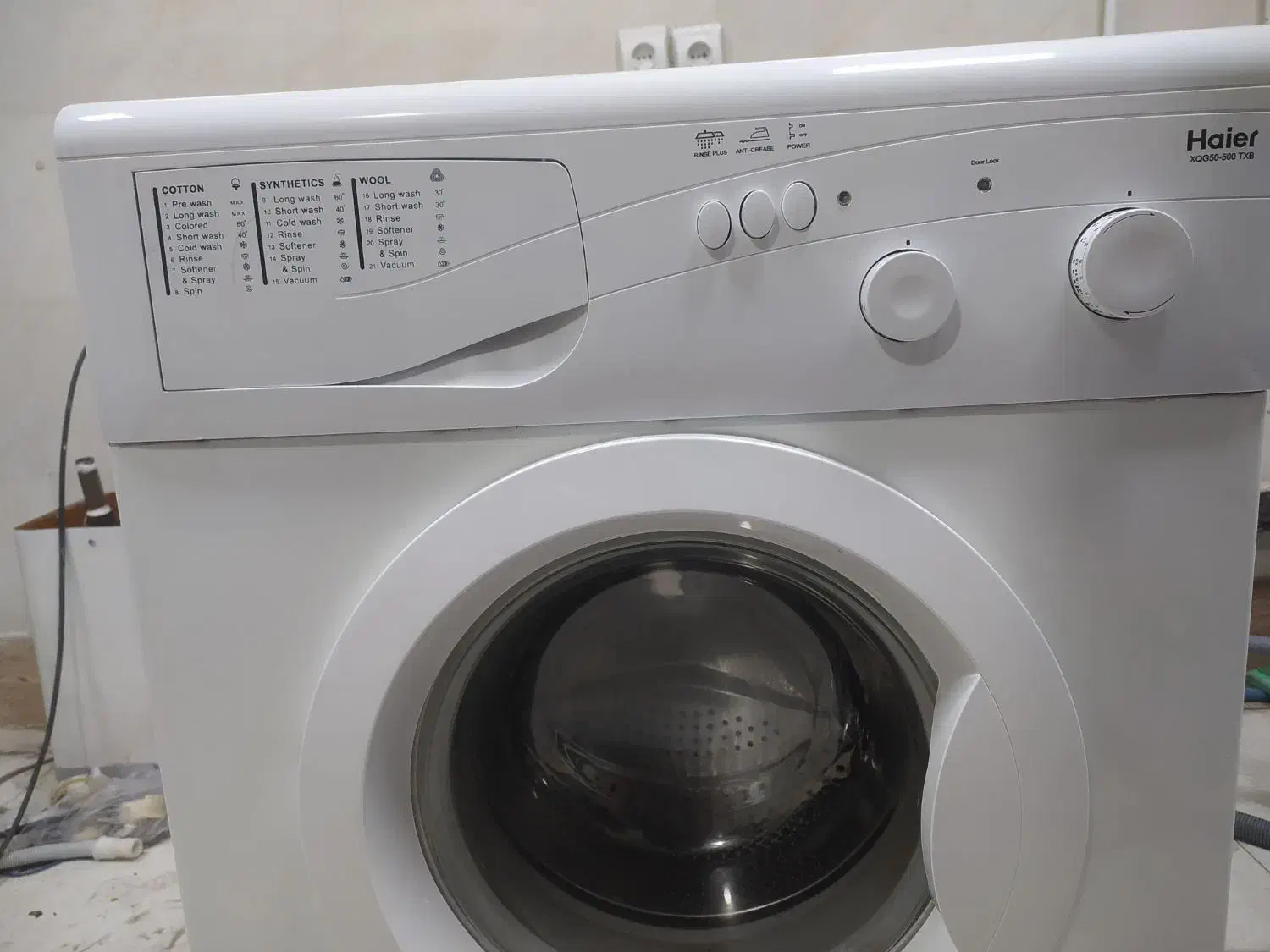 لباسشویی اتوماتیک حایر ۵ کیلویی سفید|ماشین لباسشویی و خشک‌کن لباس|فولادشهر, B4|دیوار
