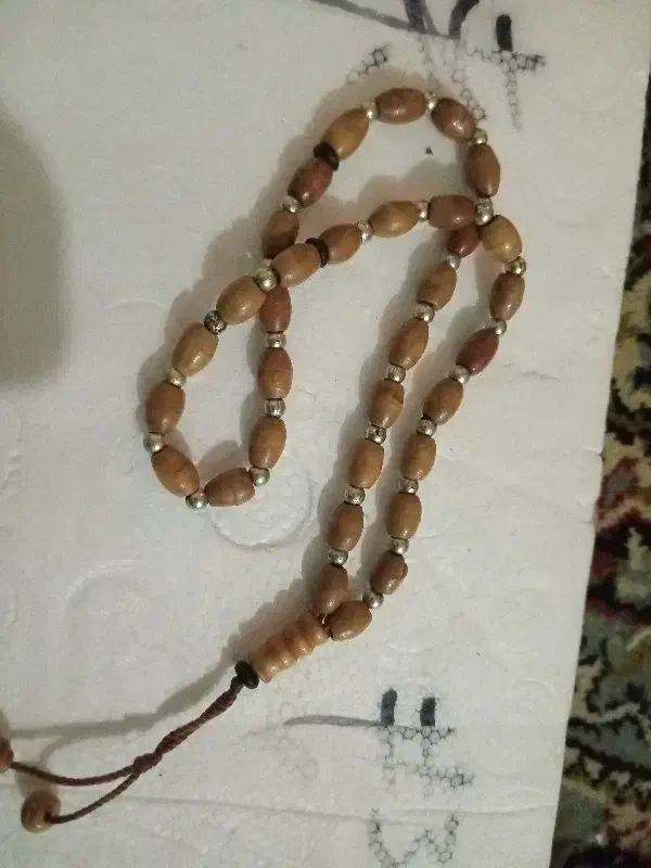 مکه تسبی|بدلیجات|تربت جام, شهرک معلم|دیوار