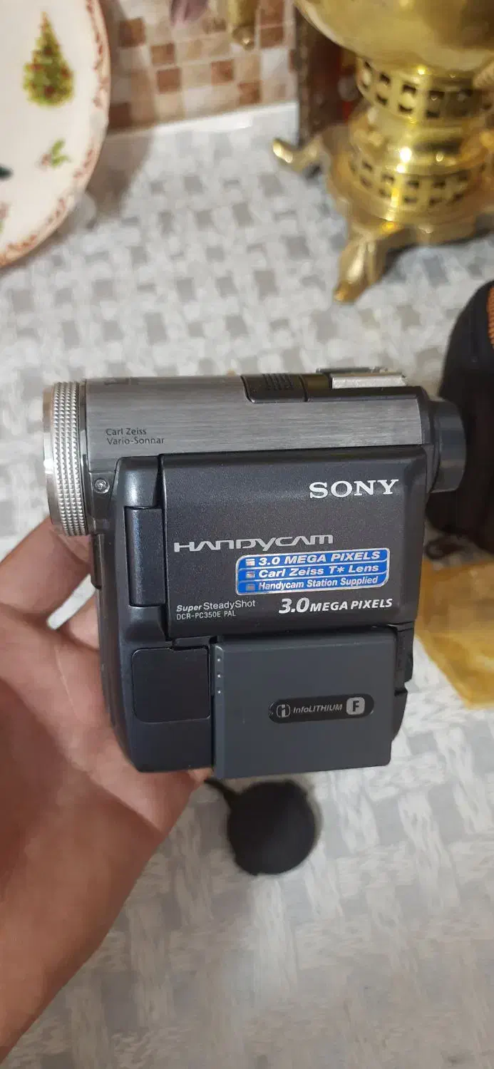 دوربین های قدیمی و آنتیک شارپ و نیکون و سونی|دوربین عکاسی و فیلم‌برداری|مشکین‌دشت, |دیوار