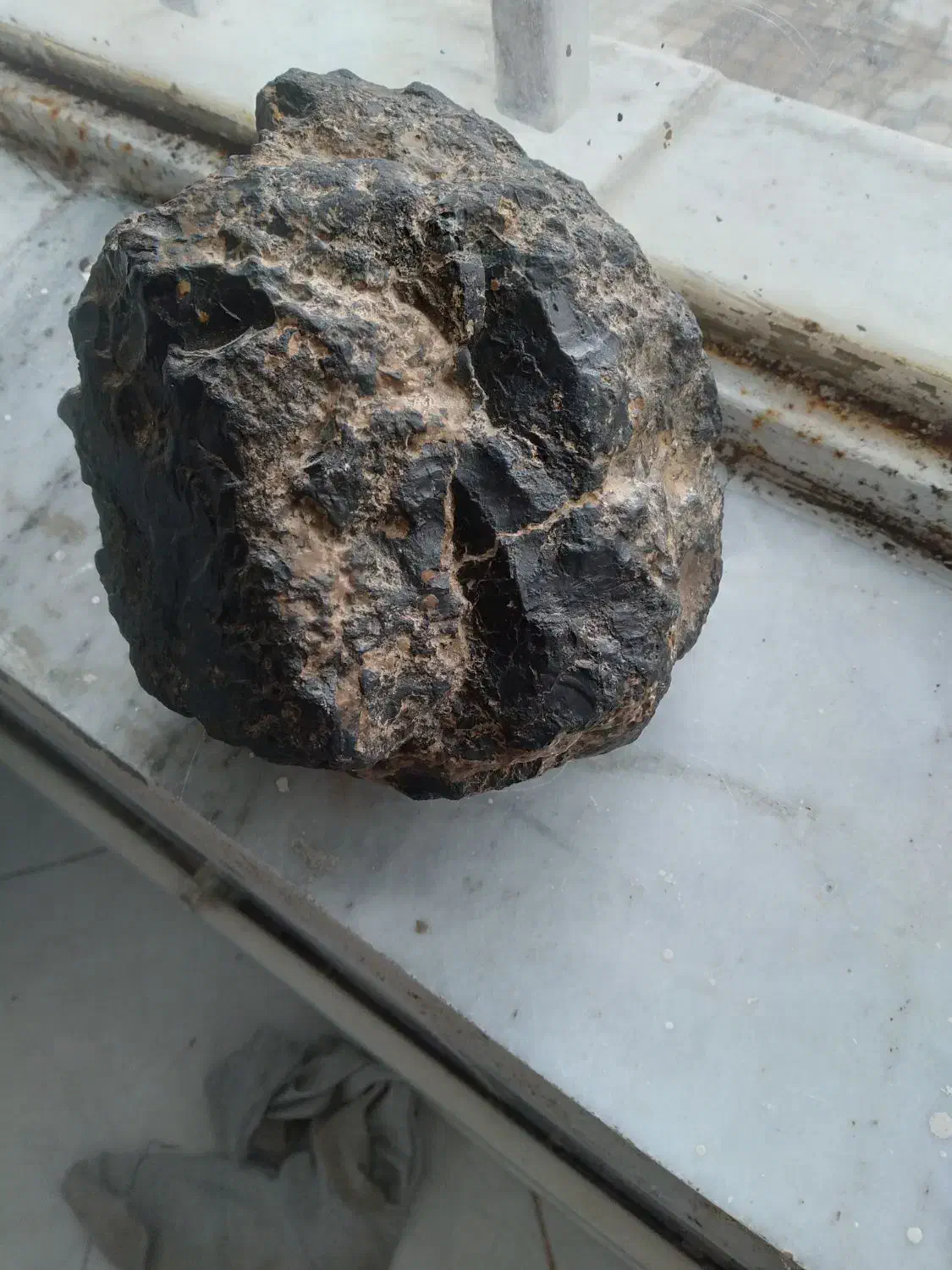 شهابسنگ سنگین|جواهرات|گلبهار, نوبهار|دیوار