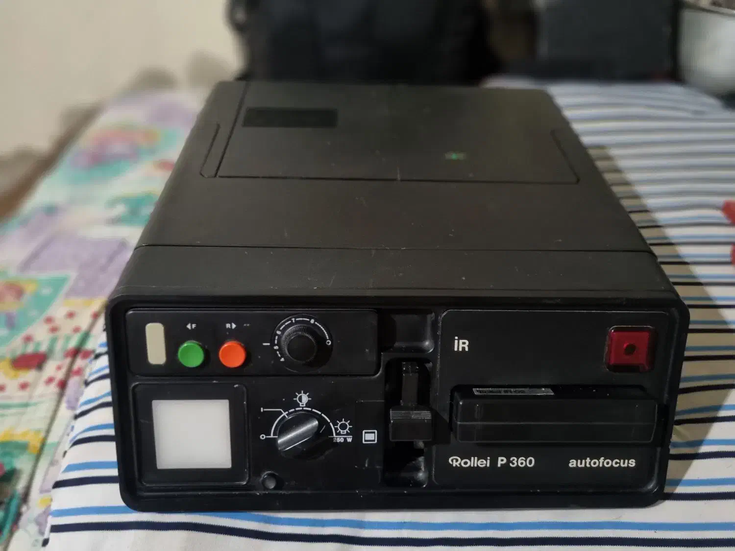 اسلاید پروژکتور انالوگ|تلویزیون و پروژکتور|کرج, حسین آباد (اکبر آباد)|دیوار