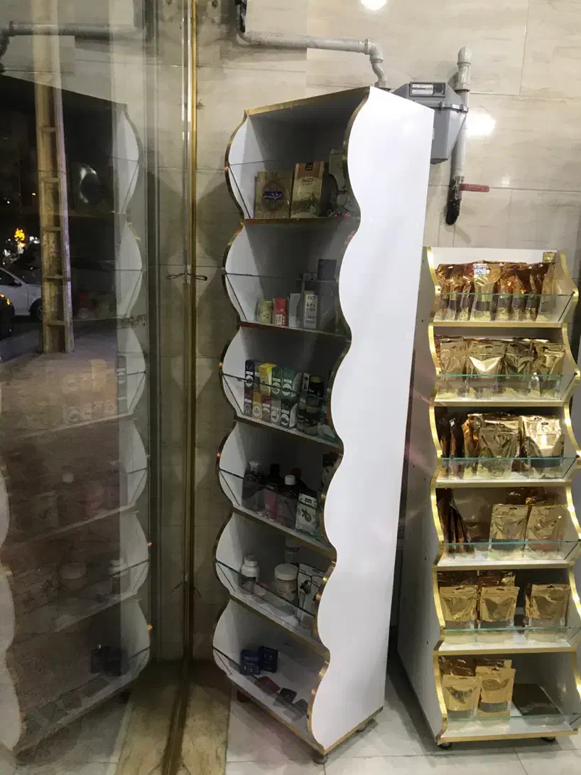 واگذاری مغازه عطاری با وسایل و ویترین|اجارهٔ مغازه و غرفه|اندیشه, شهرک مریم|دیوار