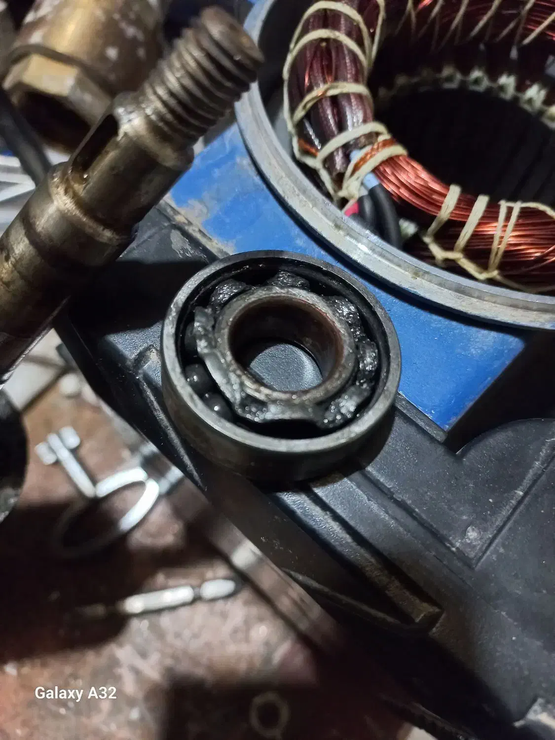 برق ولوله کشی تعمیرونصب پمپ اب،لوازم برقی در محل|خدمات پیشه و مهارت|کرمان, |دیوار