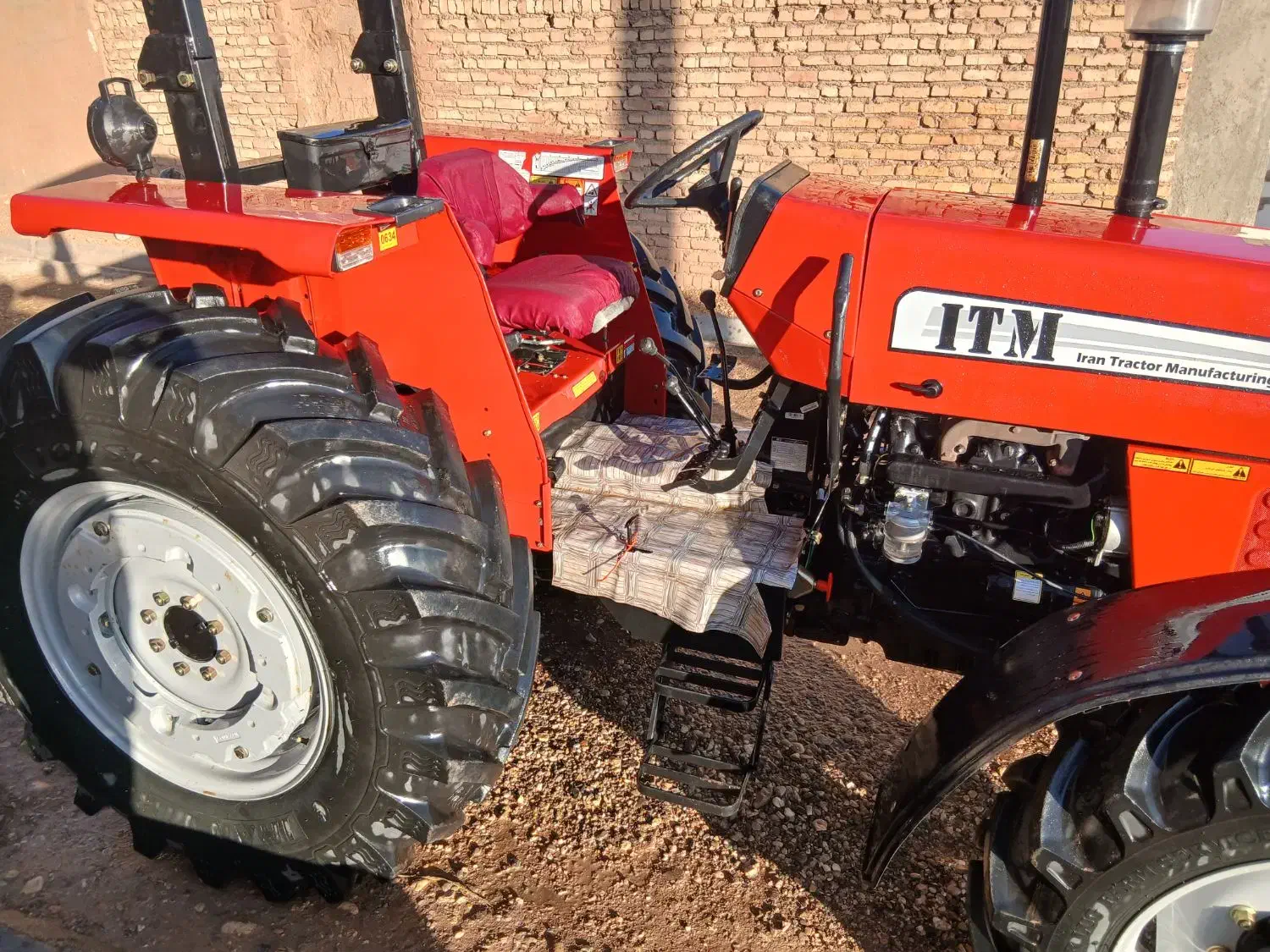 475 جفت خشک|خودرو سنگین|قیدار, |دیوار