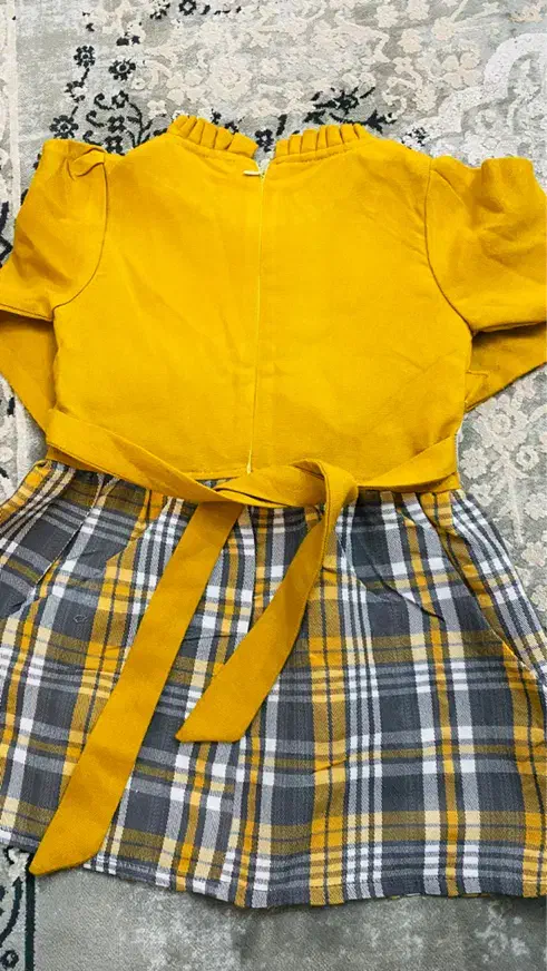 لباس|کفش و لباس بچه|محمدشهر, محمدشهر|دیوار