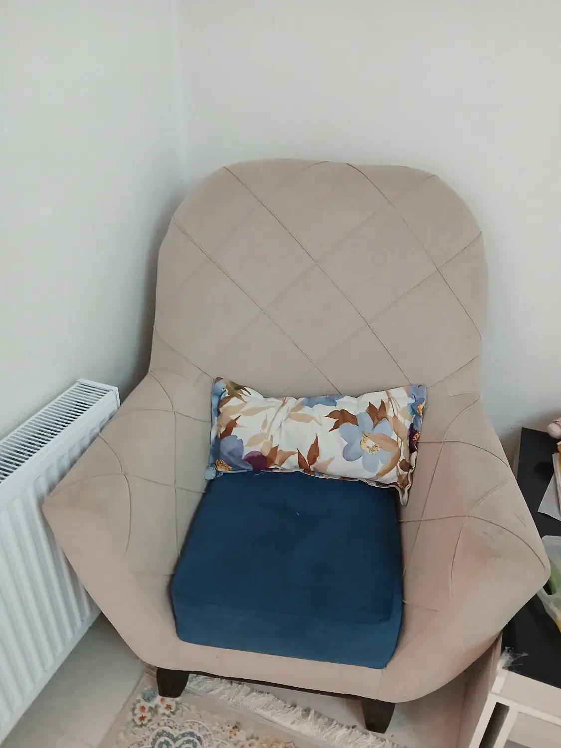 مبل راحتی ۷نفره|مبلمان خانگی و میز عسلی|اشتهارد, |دیوار