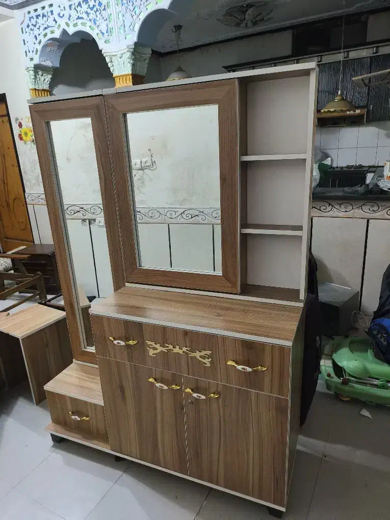 میز آرایش|تخت و سرویس خواب|چابهار, |دیوار