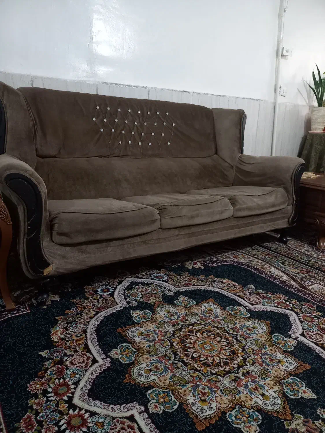 مبل راحتی ۱۰۰۰۰۰۰تومان|مبلمان خانگی و میز عسلی|تهران, امین حضور|دیوار