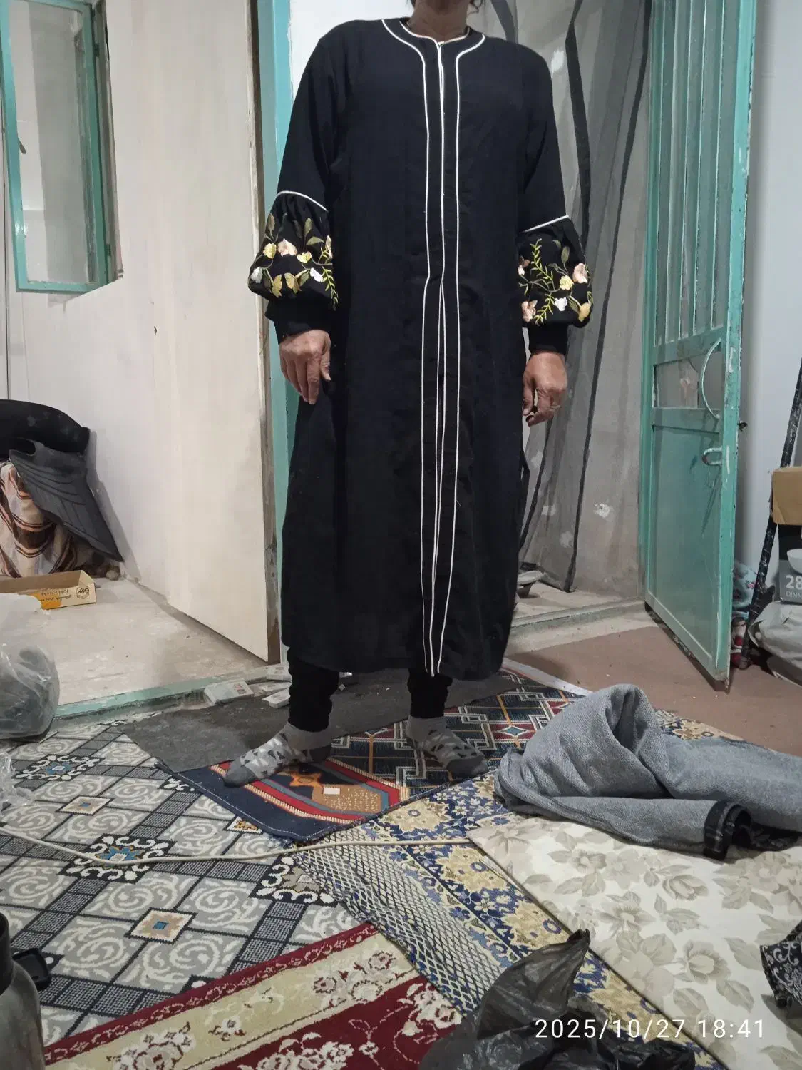 مانتو کرپ گلدوزی شده مجلسی|لباس|عطاملک, |دیوار