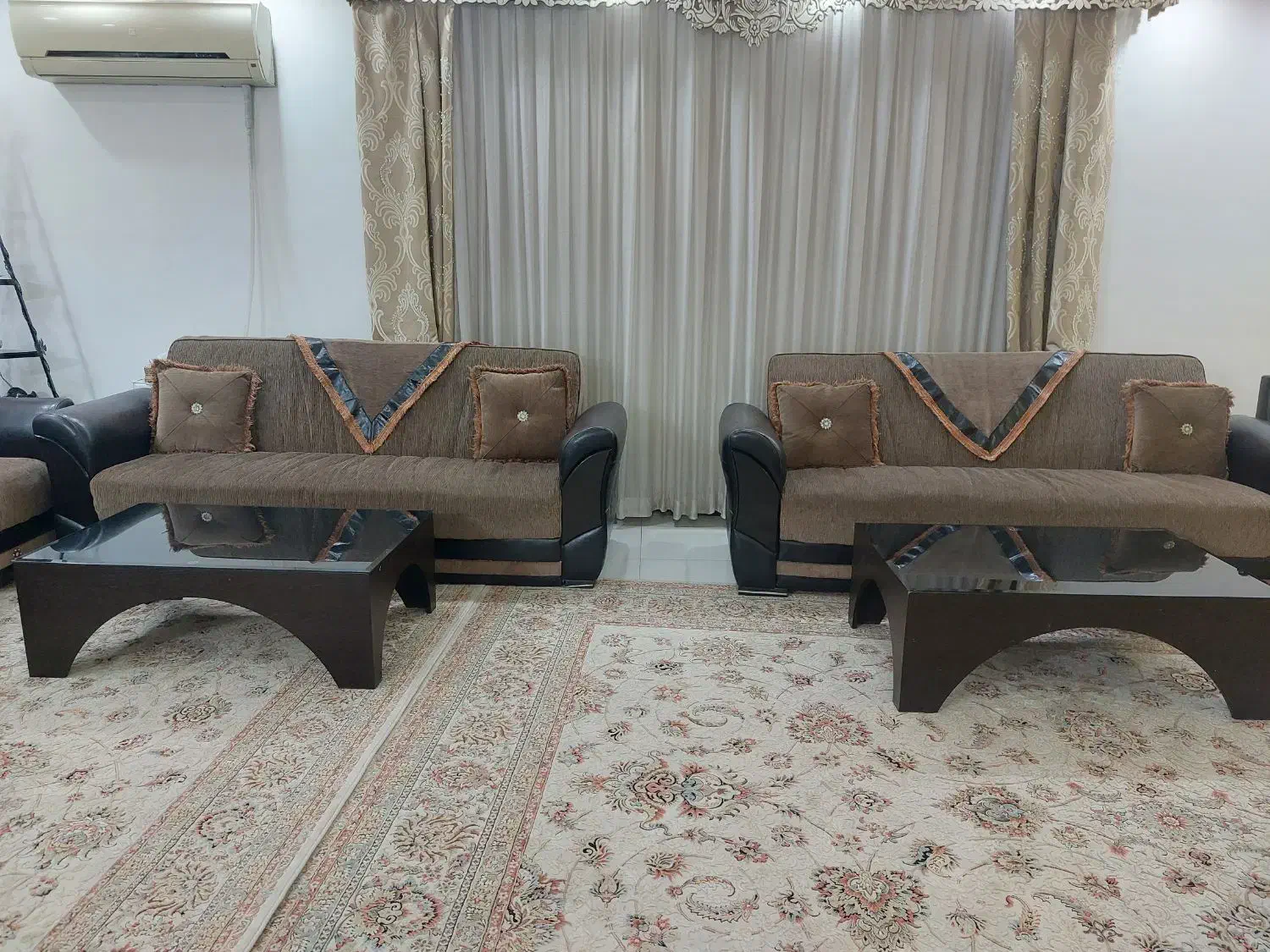 مبلمان ترک|مبلمان خانگی و میز عسلی|زاهدان, |دیوار