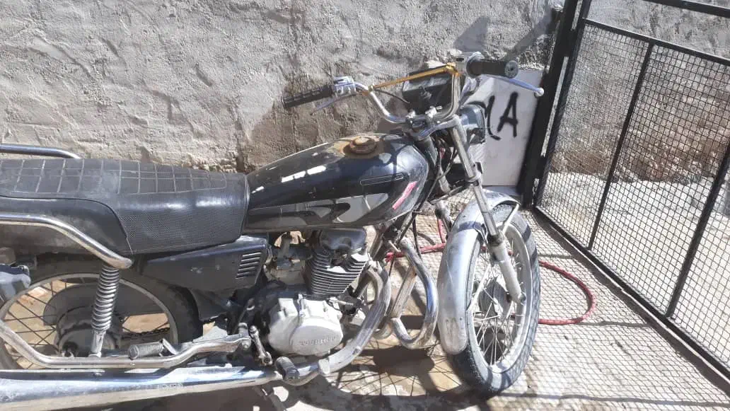 موتور مدل ۸۳ پلاک ملی|موتورسیکلت|آباده, |دیوار