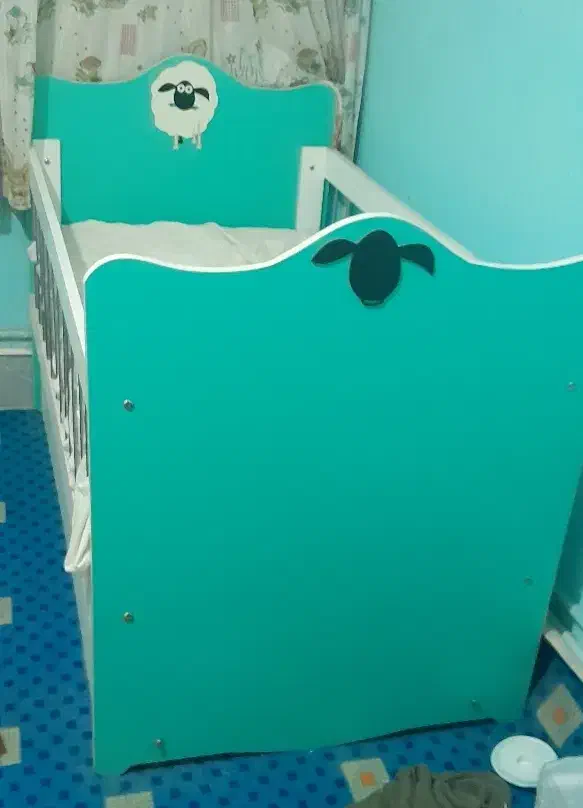 تخت‌کودک‌باتشک|تخت و صندلی بچه|قم, نیروگاه|دیوار