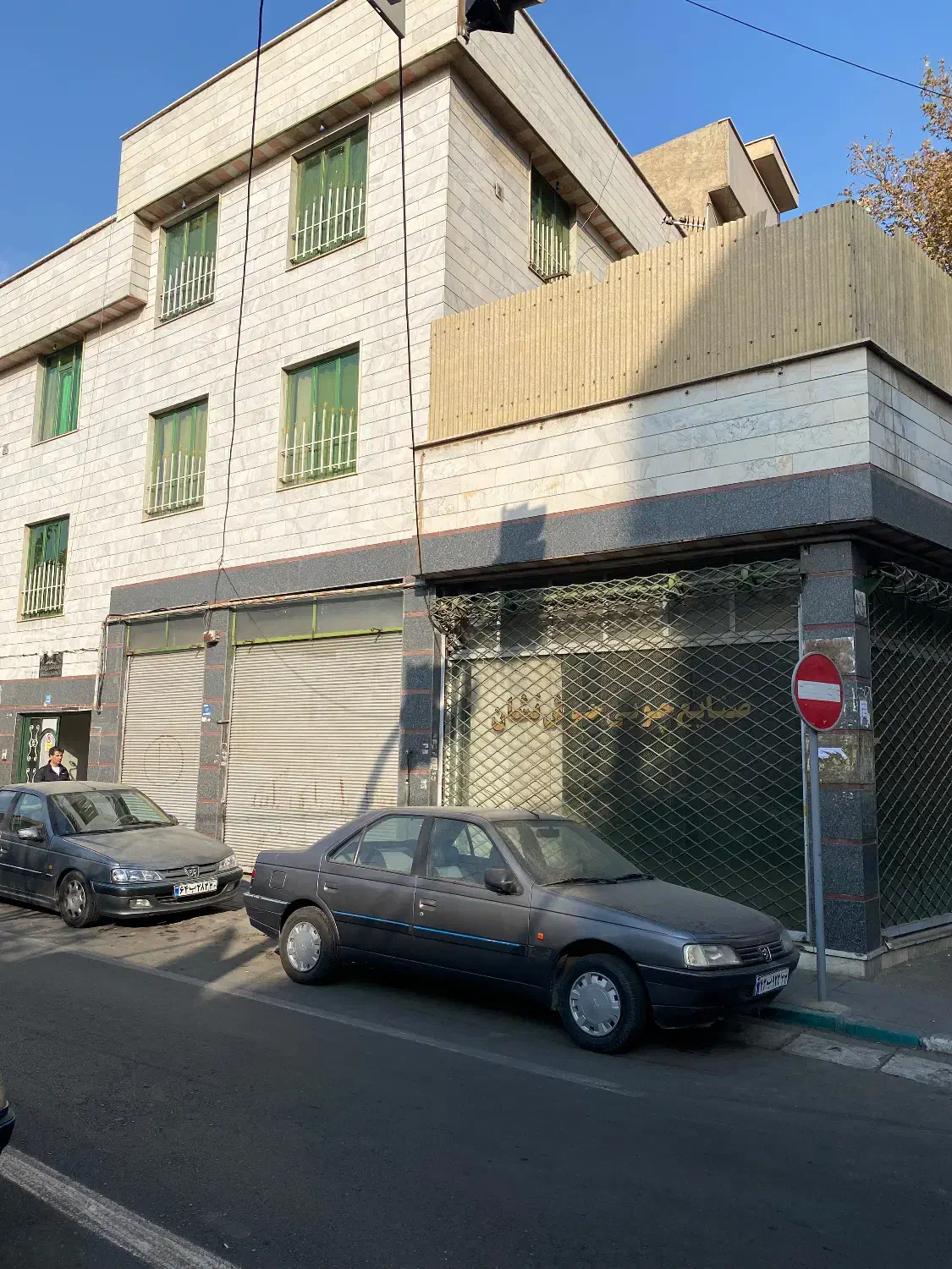 مزایده فروش دو باب مغازه ۷۴ و 36 متر زهتابی|فروش مغازه و غرفه|تهران, زهتابی|دیوار