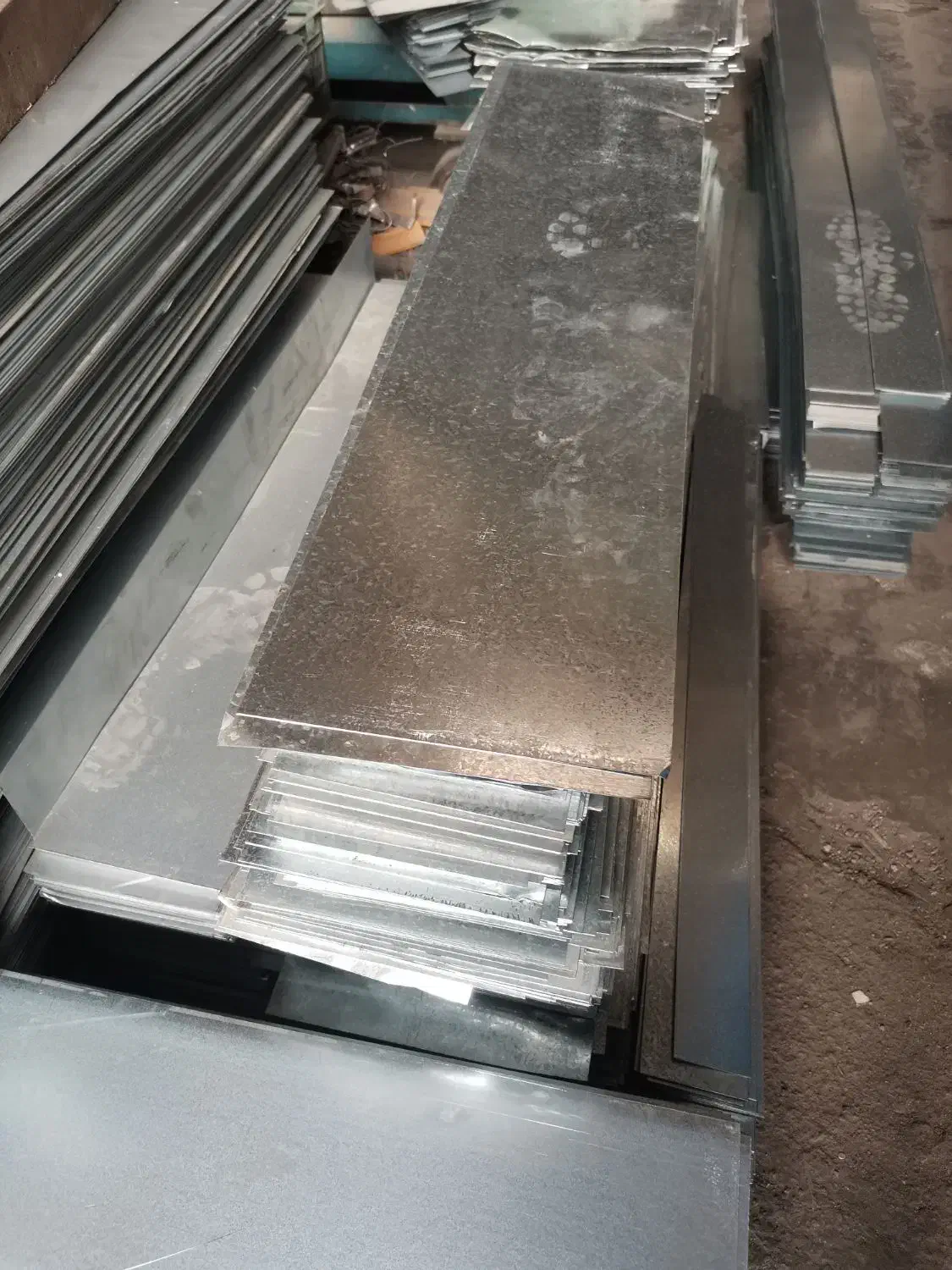 ورق آهن|عمده‌فروشی|ری, بازار آهن|دیوار