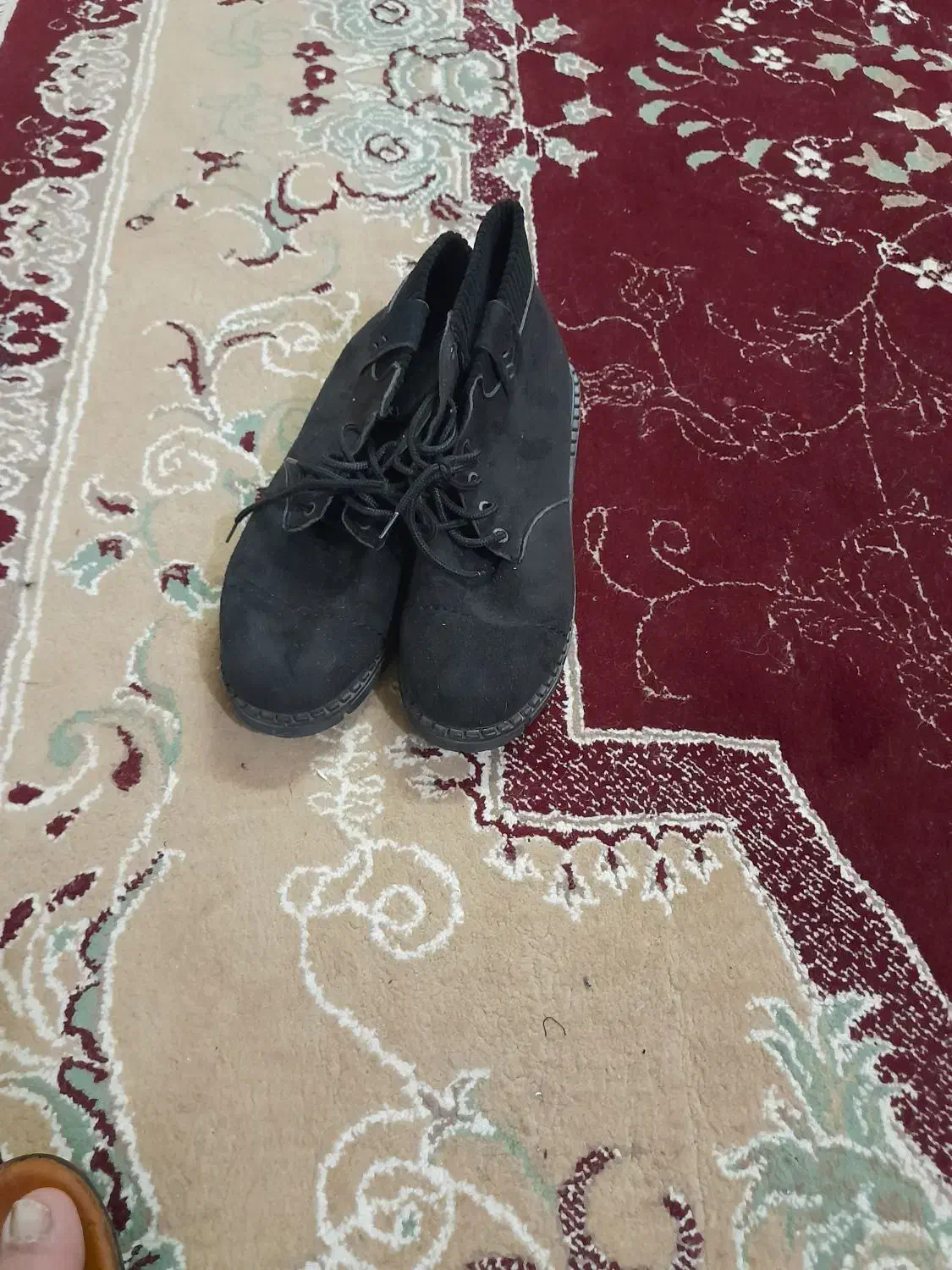 یک جفت کفش نیم بوت جنس سوییت|کیف، کفش، کمربند|دزفول, |دیوار