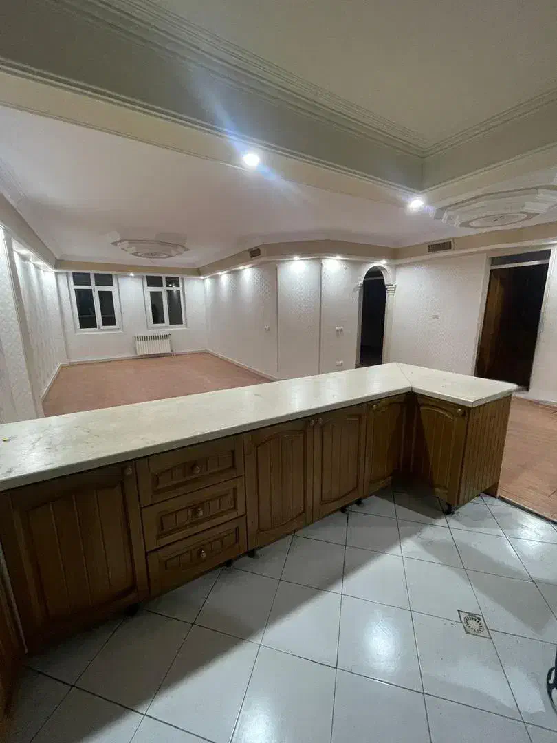 ۱۱۲متری /سه خوابه/طوقانی