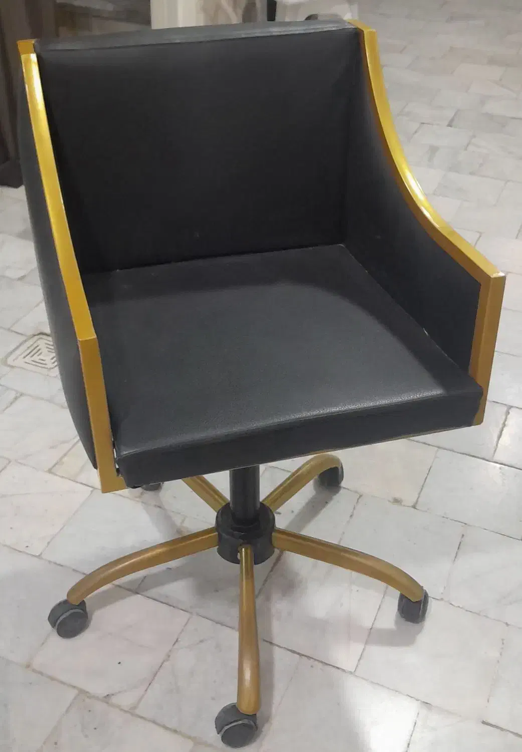 فروش لوازم سالن زیبایی|آرایشگاه و سالن‌های زیبایی|بهارستان, |دیوار