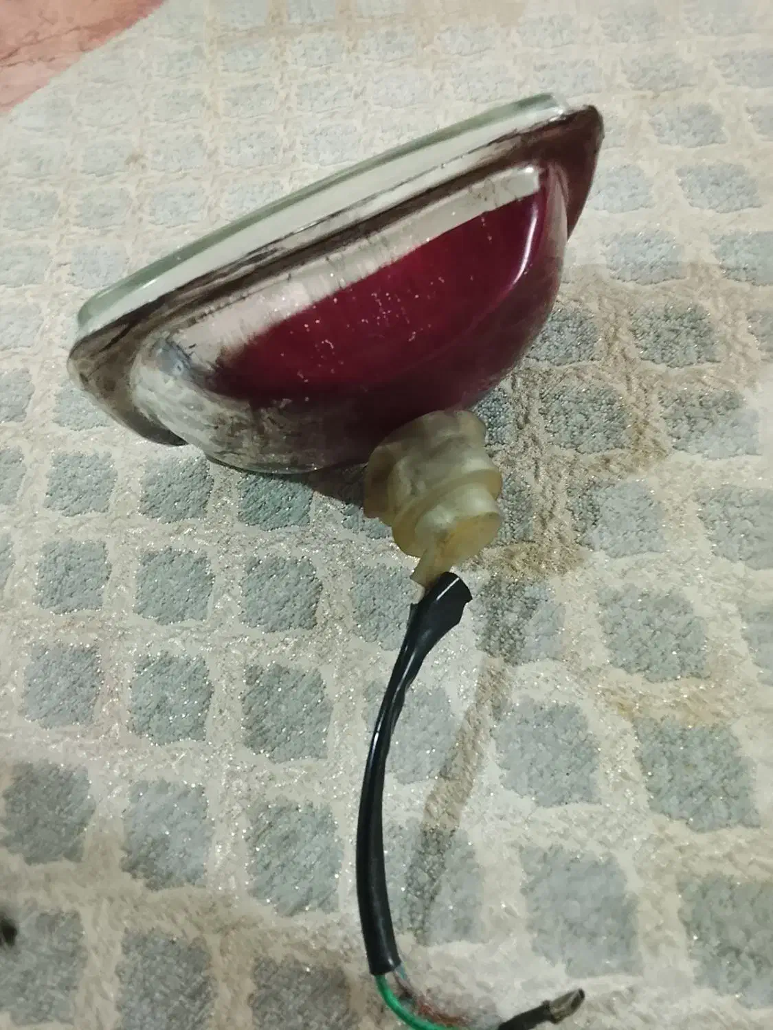 چراغ|لامپ و چراغ|قم, دورشهر|دیوار