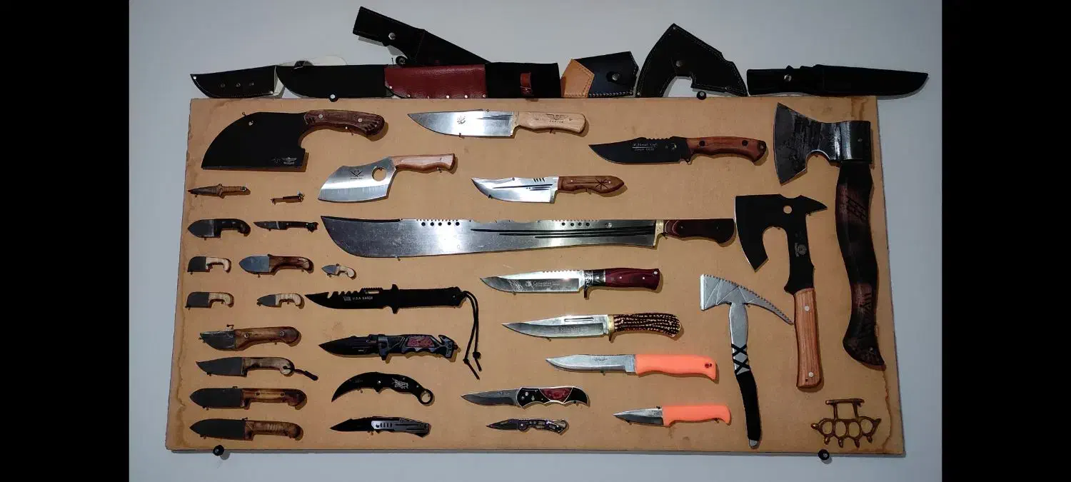 چاقو درهم|کلکسیون اشیاء عتیقه|اراک, |دیوار