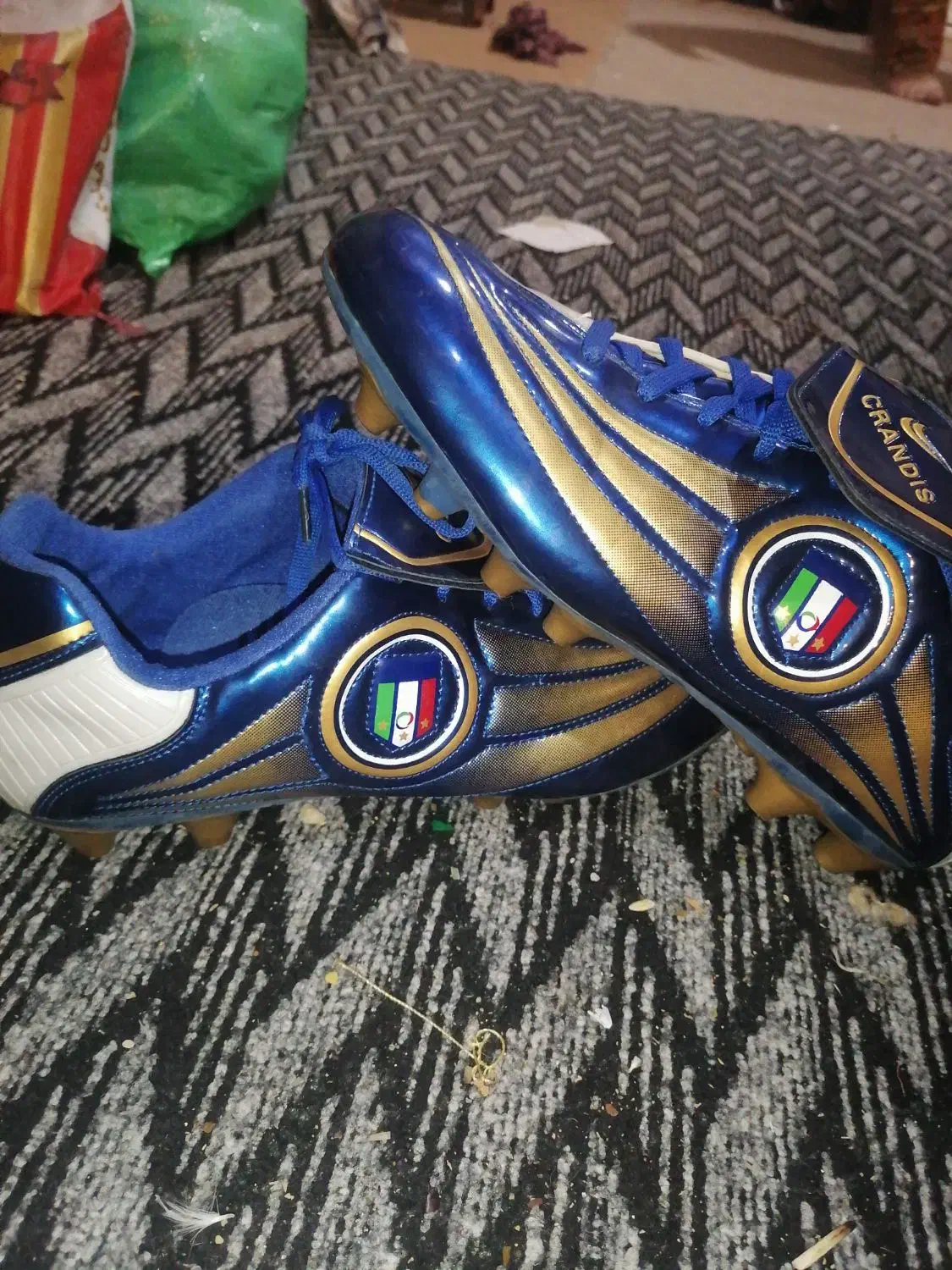 کفش|کیف، کفش، کمربند|رضویه, |دیوار