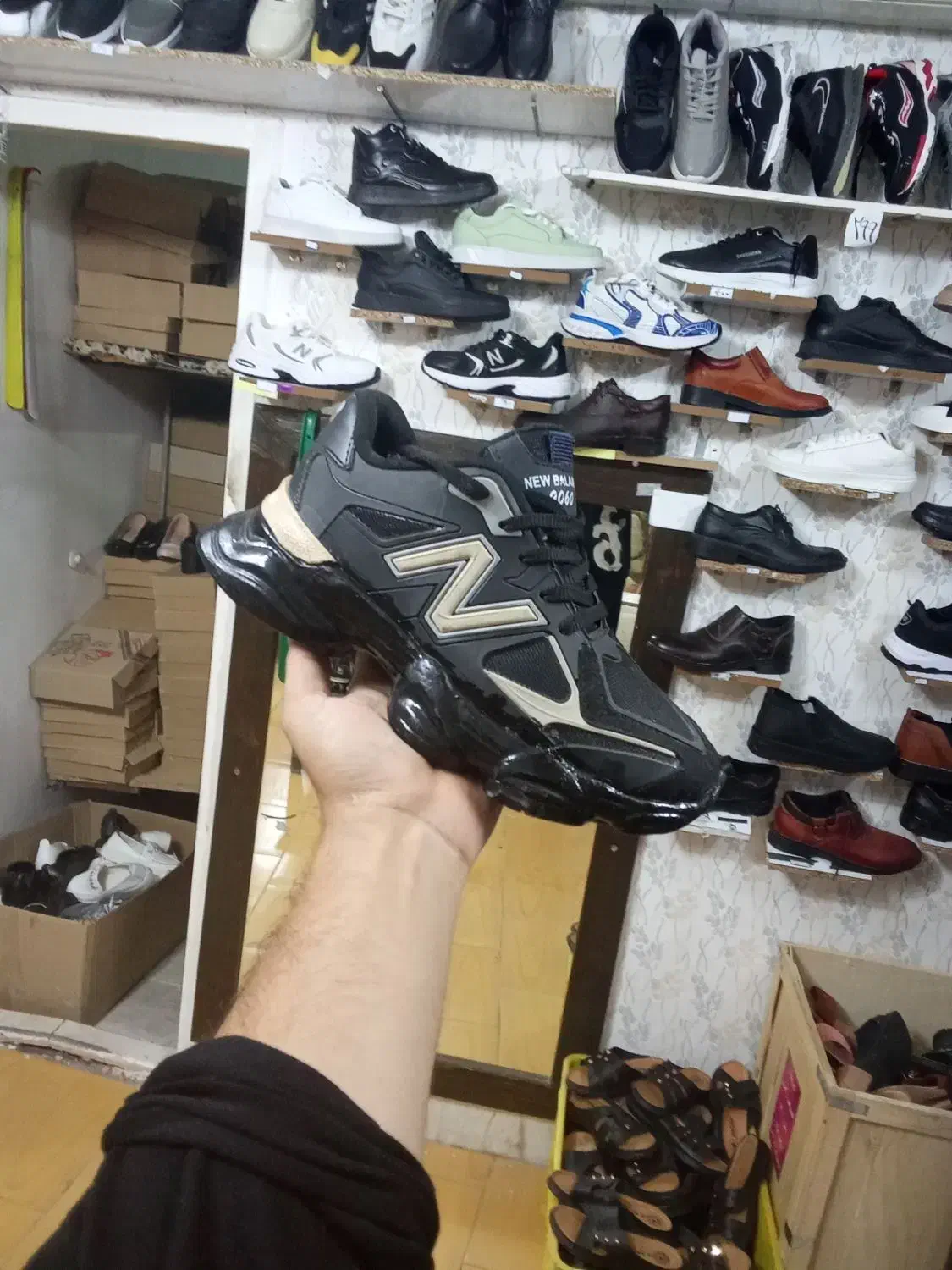 بچه گانه و بزرگانه لژ دار لژ بزرگ|کفش و لباس بچه|سبزوار, امیر کبیر|دیوار