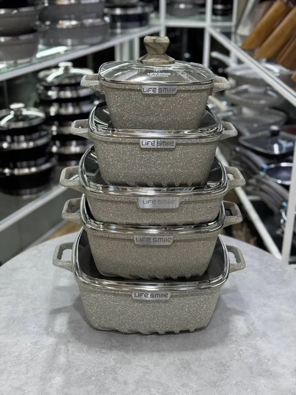 سرویس قابلمه ۱۰پارچه مربعی گرانیتی|ظروف پختوپز|بانه, |دیوار