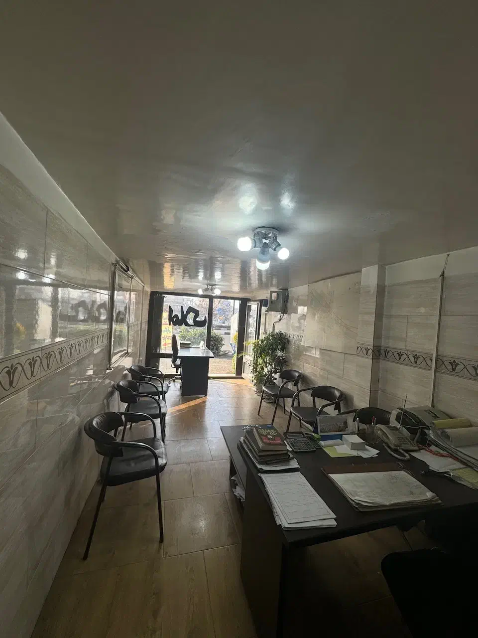 اجاره ۱۰۰متر مغازه بالکن زیر زمین (بر جاده مخصوص)|اجارهٔ مغازه و غرفه|تهران, وردآورد|دیوار