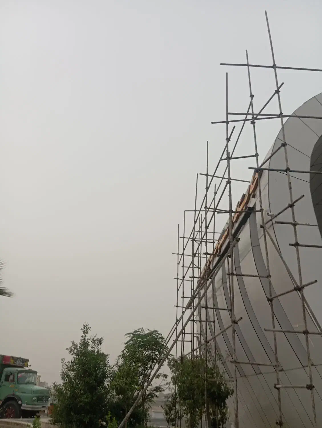 اکیپ داربست فلزی وساندویچ پنل ورق..|خدمات پیشه و مهارت|جیرفت, |دیوار