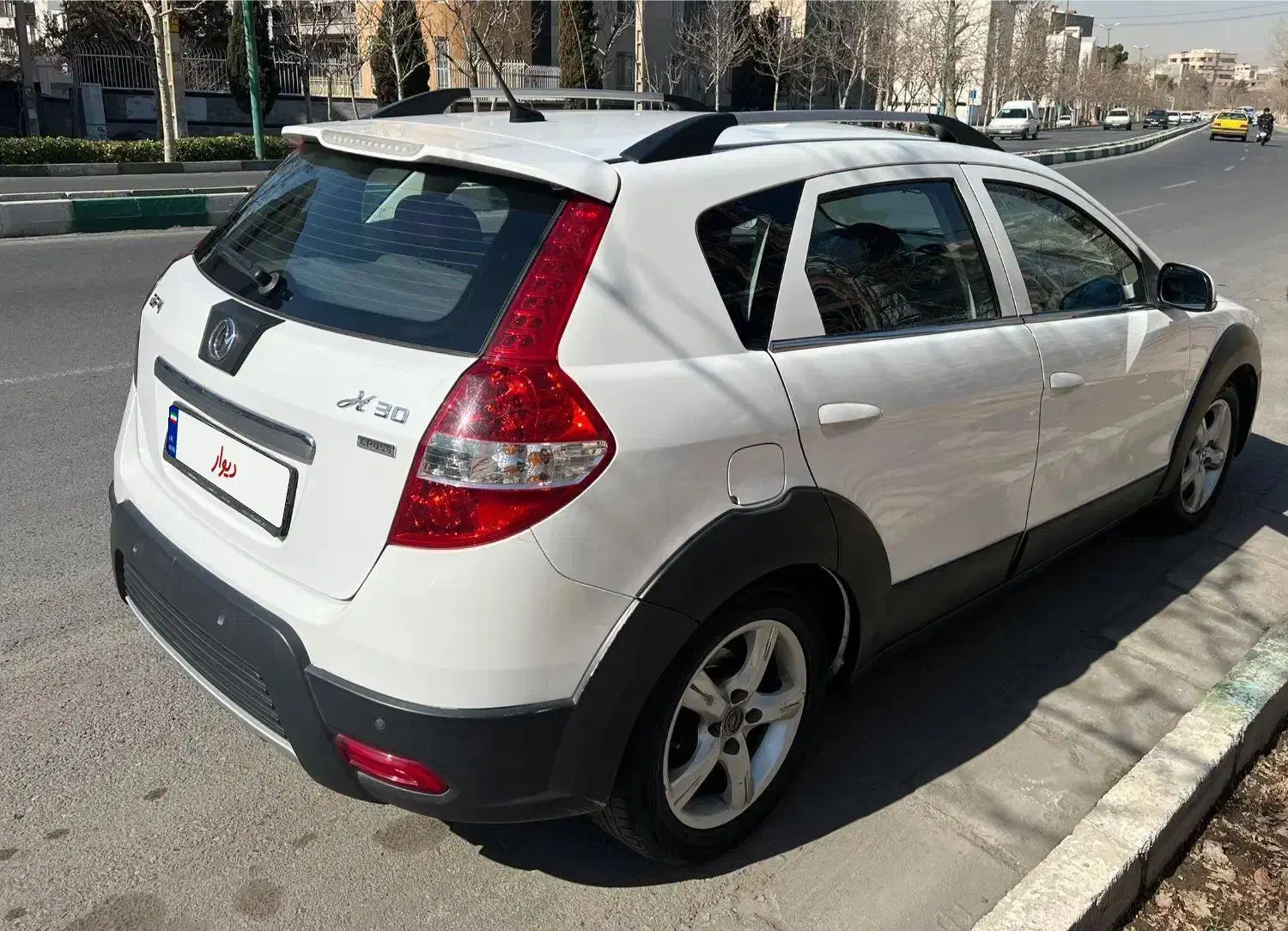 ۹۶ H30cross دانگ فنگ|خودرو سواری و وانت|کرج, جهان‌شهر|دیوار