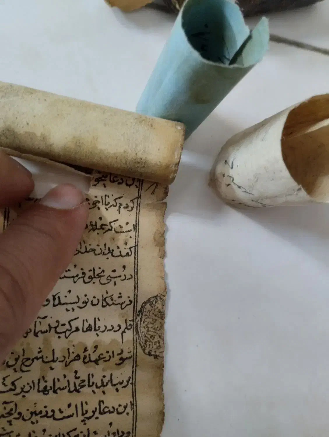 طومار عتیقه و سالم|کلکسیون اشیاء عتیقه|صدرا-فارس, فاز ۱|دیوار