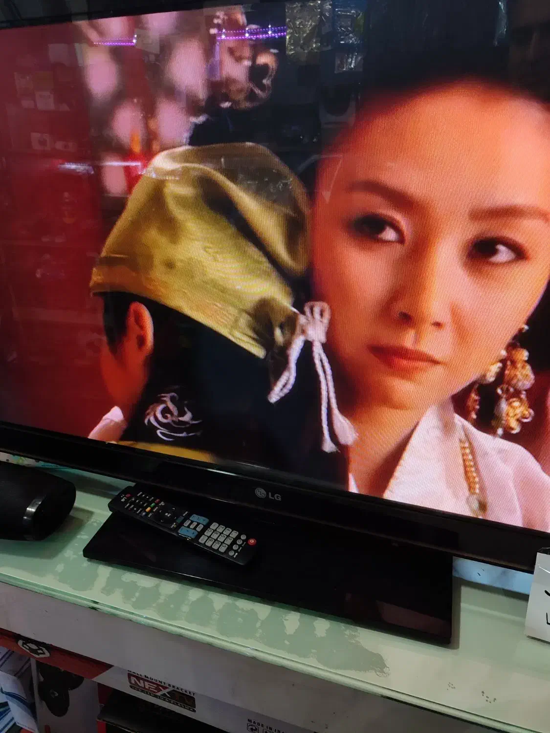 تلویزیون پلاسما ۴۲ اینچ الجی|تلویزیون و پروژکتور|تبریز, |دیوار