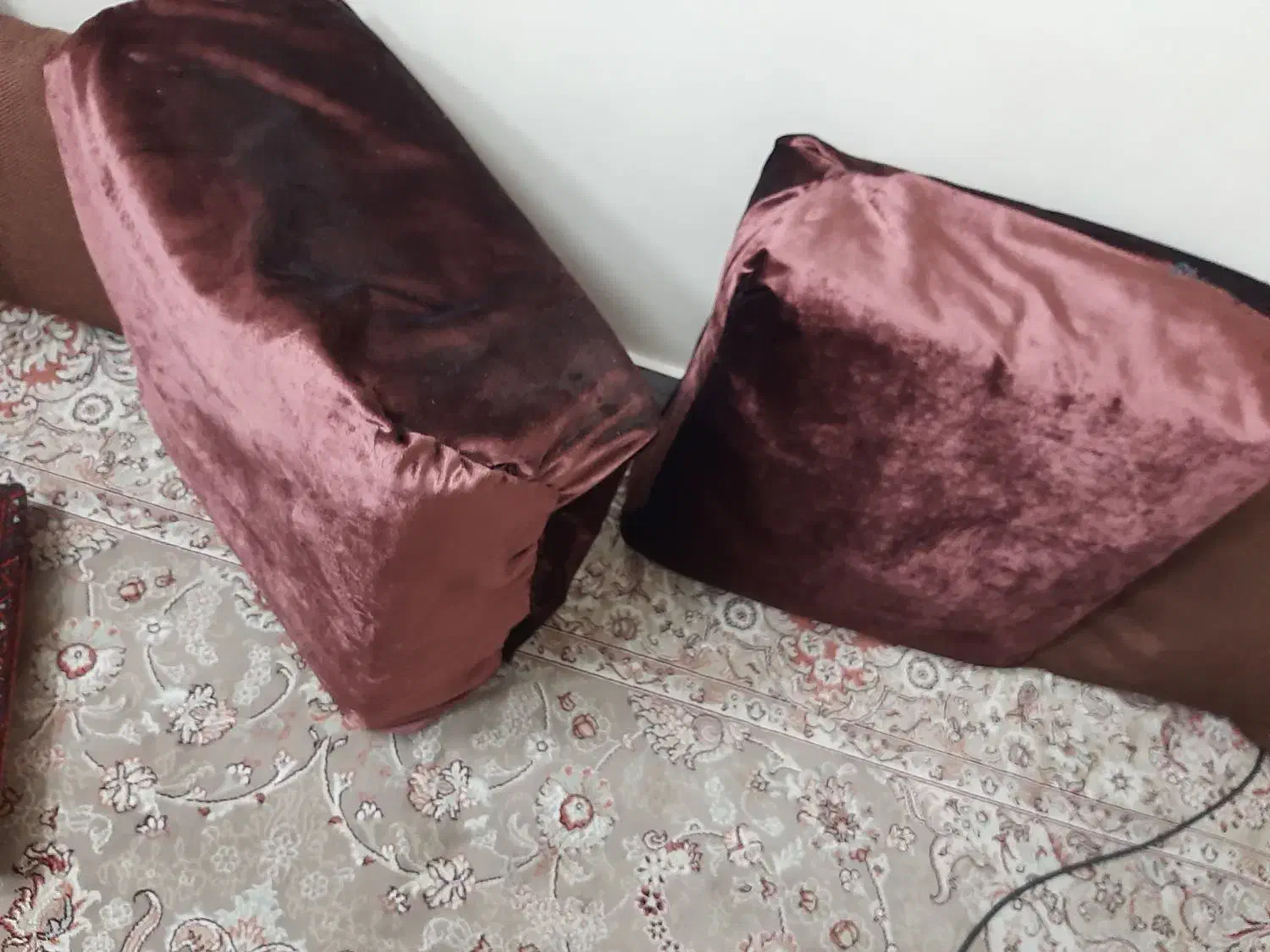 پشتی و بالشت طبی|پشتی|تهران, سنگلج (شاپور)|دیوار