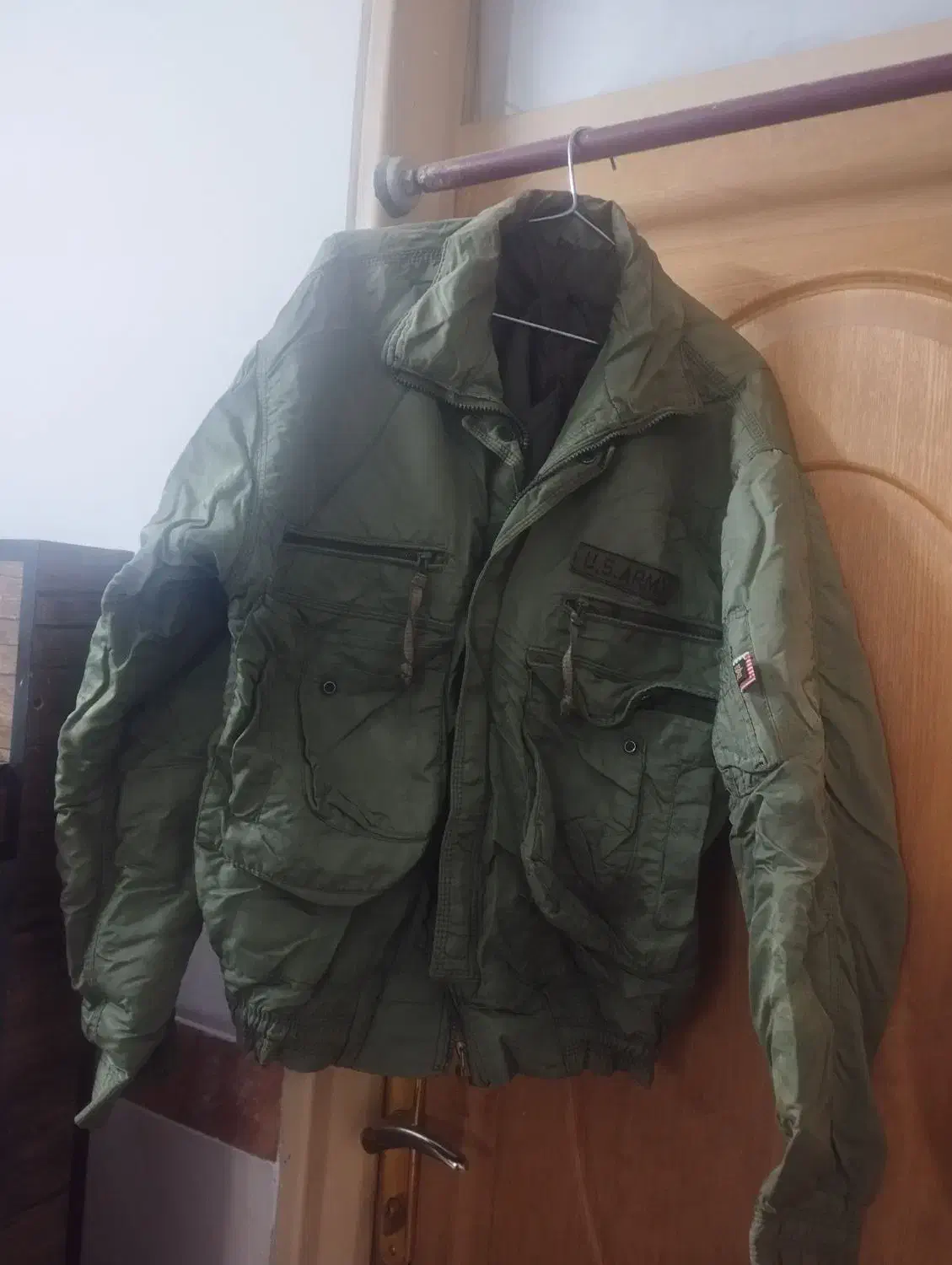 تعدادی کاپشن|لباس|کرمان, |دیوار