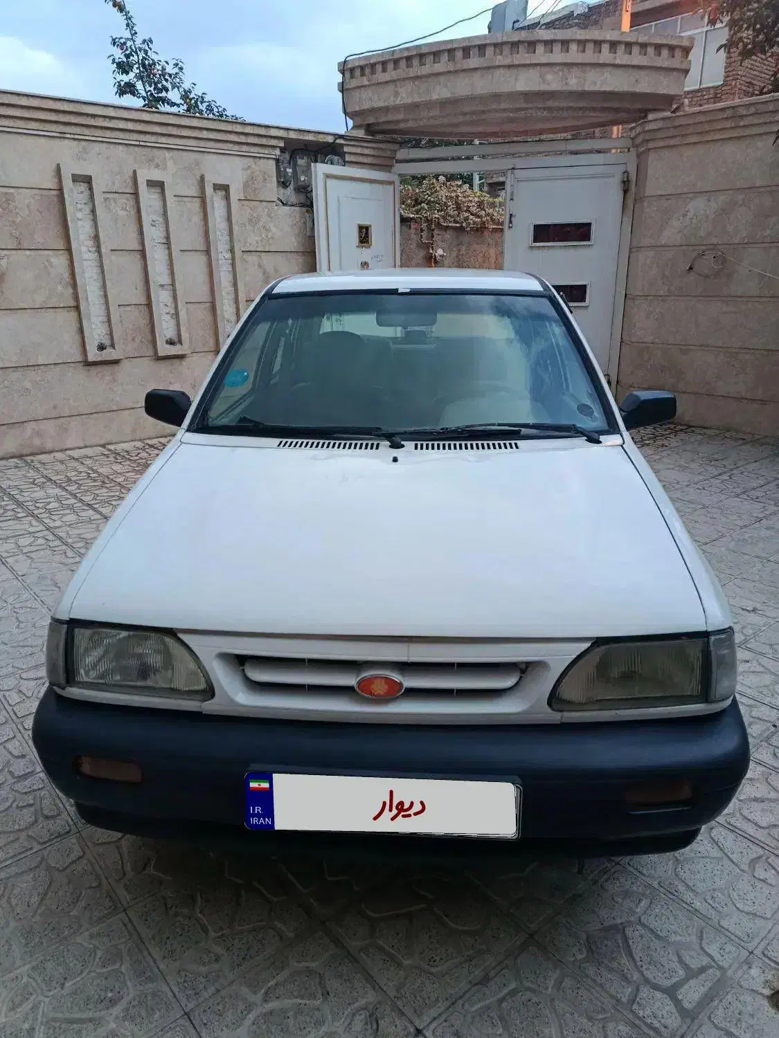 پراید مدل ۸۲ عتیقه|خودرو سواری و وانت|ارومیه, |دیوار