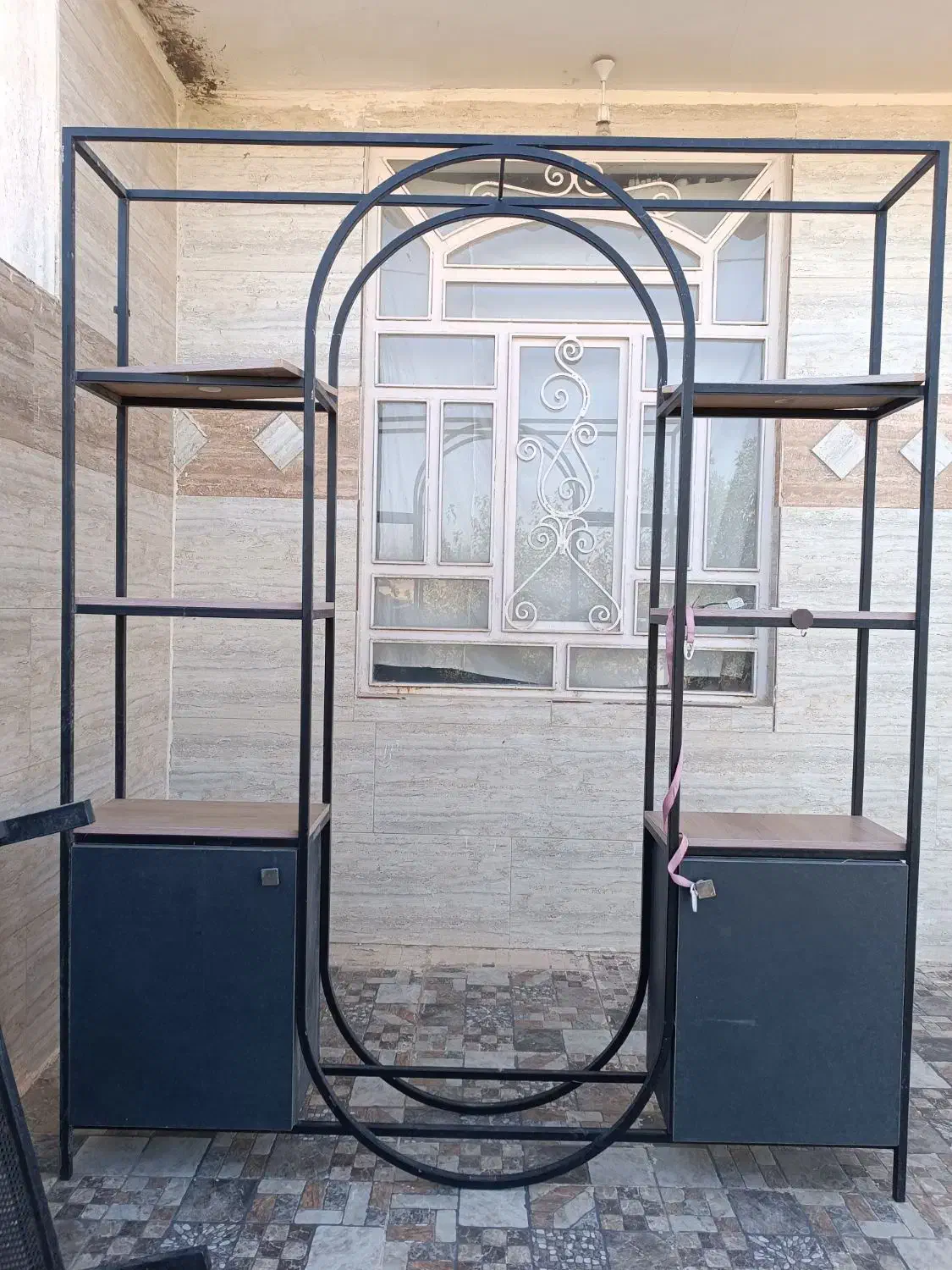 یک عدد ویترین شیک مخصوص مغازه|فروشگاه و مغازه|رومشکان, |دیوار