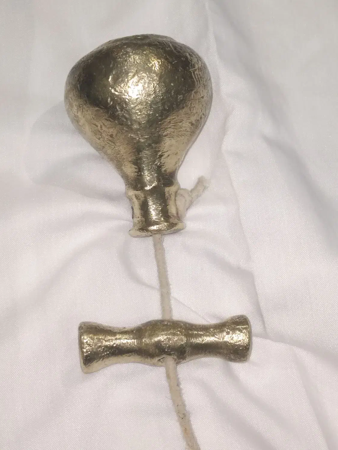 شاقول بنایی قدیمی برنز|کلکسیون اشیاء عتیقه|میاندوآب, |دیوار