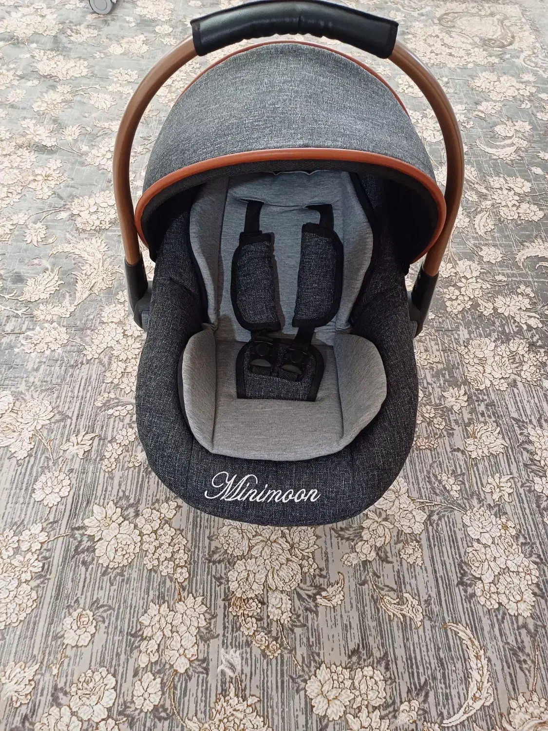 کریر نوزاد|کالسکه و لوازم جانبی|قروه, |دیوار