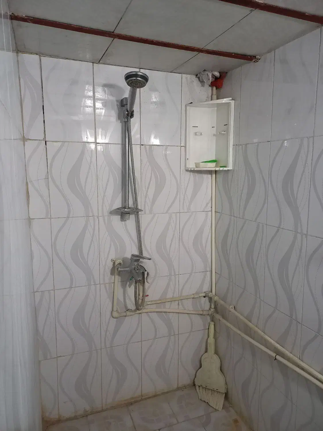 منزل ویلایی واقع در ده غیبی(رباط طرق)|فروش خانه و ویلا|ملکآباد, |دیوار